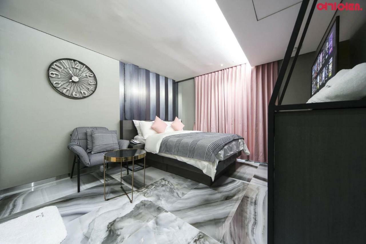 The Post Hotel Seoul Exterior photo